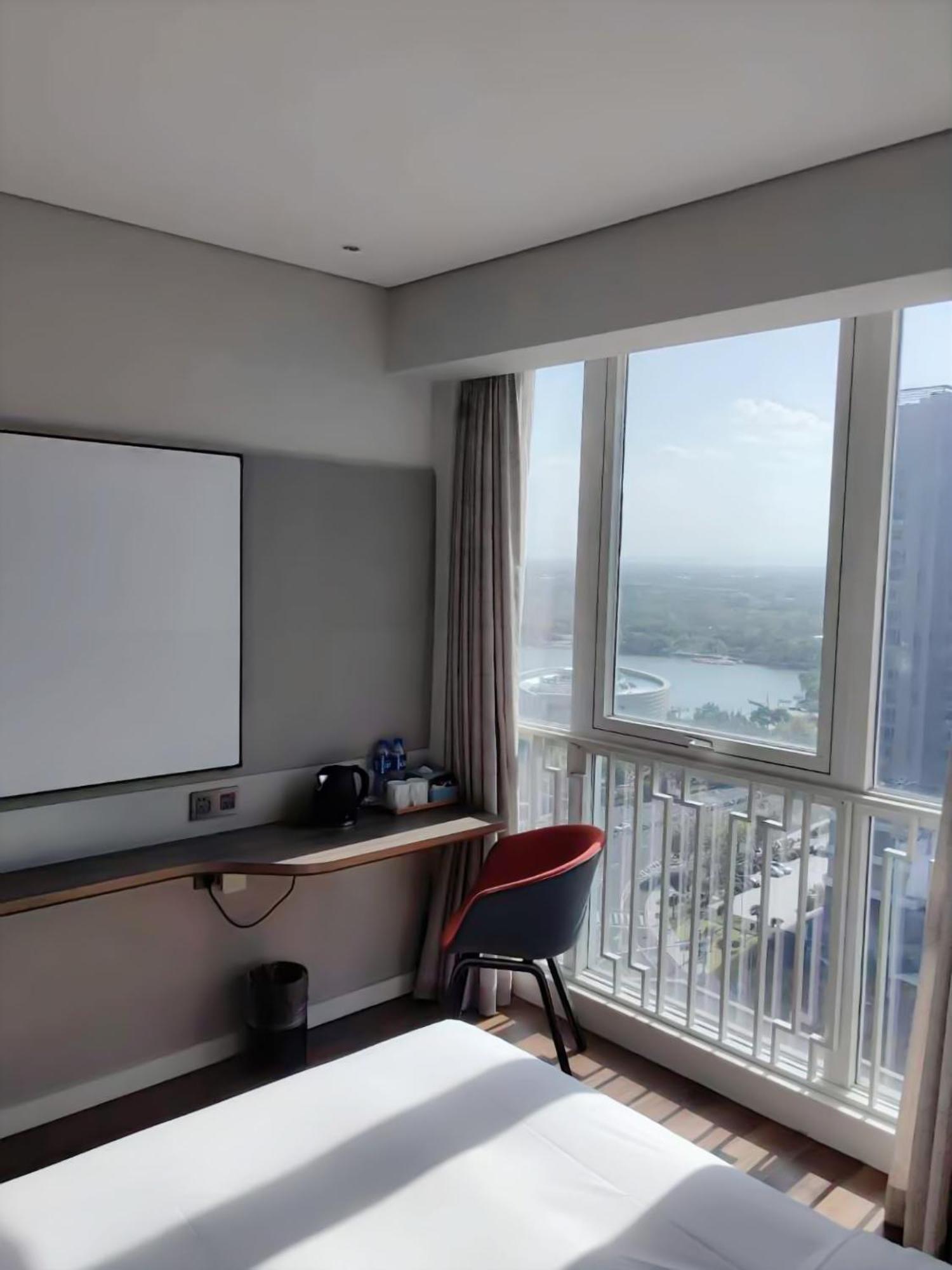 Holiday Inn Express Liyang Huafu By Ihg Exterior foto